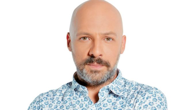 Νίκος Μουτσινάς ανακοίνωσε το τέλος των γυρισμάτων "Κάτι Χωρισμένα Παλικάρια"