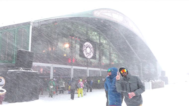 Tomorrowland Winter: Προσωρινή εκκένωση λόγω χιονοθύελλας