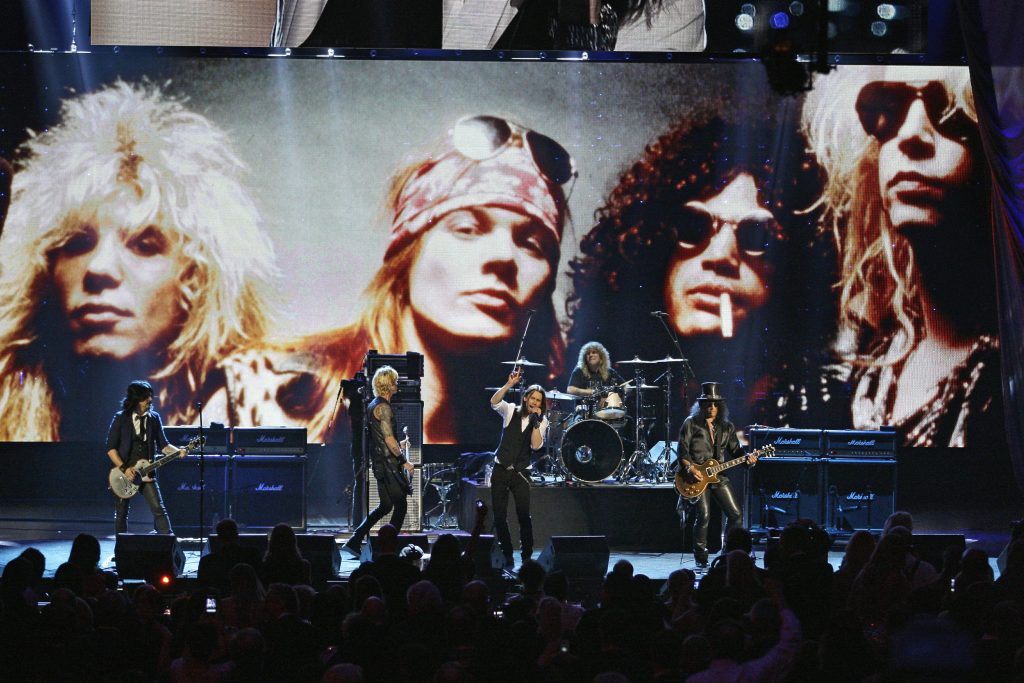 Και οι Guns N ‘Roses στο Super Bowl...